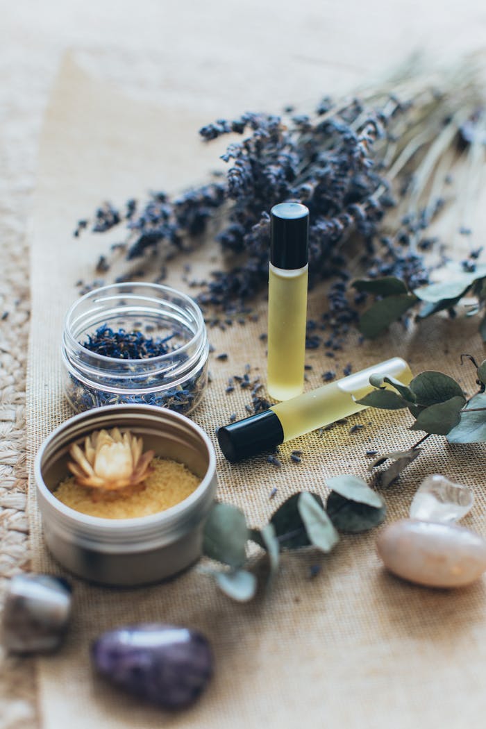 Angebote Elevate your relaxation with aromatherapy essentials featuring lavender and massage oils.